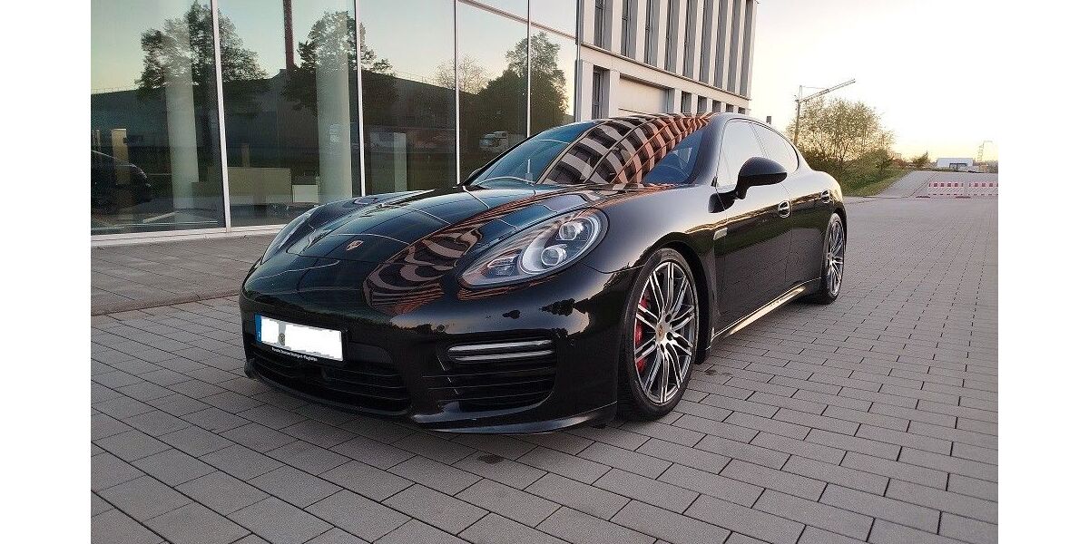 Porsche Panamera 186.500 km 29.700 &euro; Neckartailfingen 72666