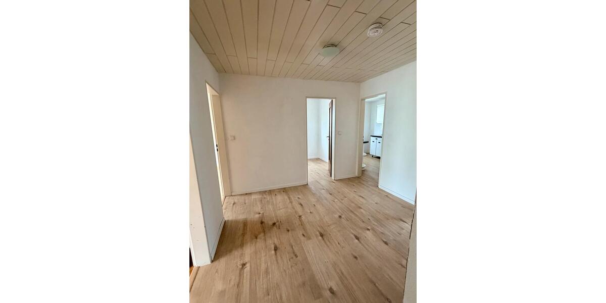 Etagenwohnung Metzingen - 2.5 Zimmer, 63 m&sup2;, 229.000&euro; | Angebot:27261704