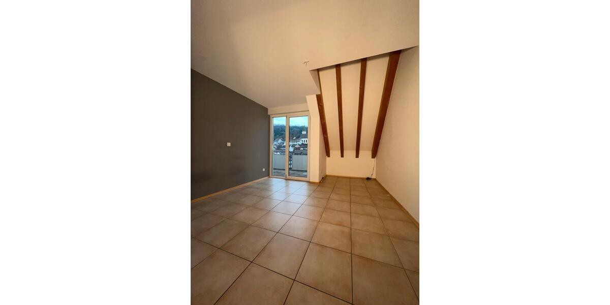 Maisonettenwohnung Wildberg - 4 Zimmer, 125 m&sup2;, 1.500&euro; | Angebot:25354015