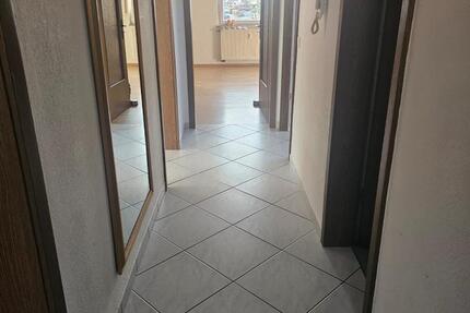 Wohnung Gärtringen - 3 Zimmer, 70 m&sup2;, 1.250&euro; | Angebot:25342628