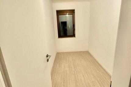 Wohnung Stuttgart Neuwirtshaus - 5 Zimmer, 90 m&sup2;, 1.200&euro; | Angebot:24976103