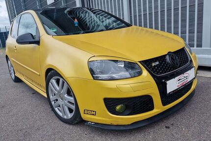 VW Golf 212.000 km 3.300 &euro; Holzgerlingen 71088