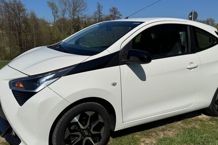 Toyota Aygo (X) 74.400 km 8.200 &euro; Nürtingen 72622