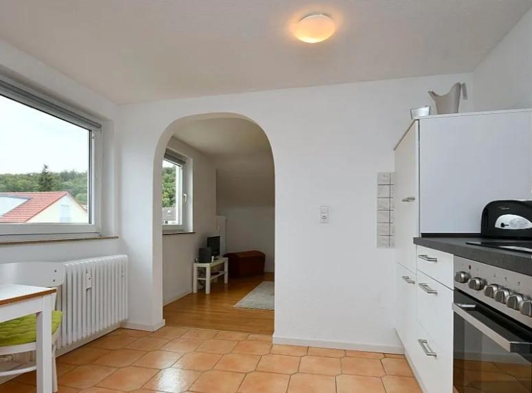 Dachgeschoßwohnung Stuttgart Stuttgart-West - 1 Zimmer, 38 m&sup2;, 160.000&euro; | Angebot:27014488