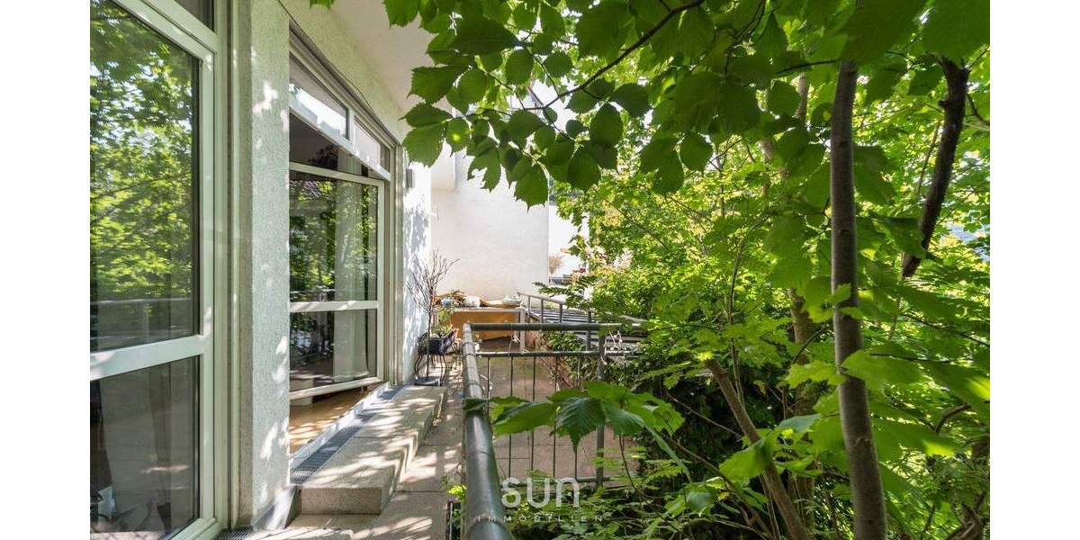 Terrassenwohnung Bad Urach - 2 Zimmer, 85 m&sup2;, 235.000&euro; | Angebot:25737392