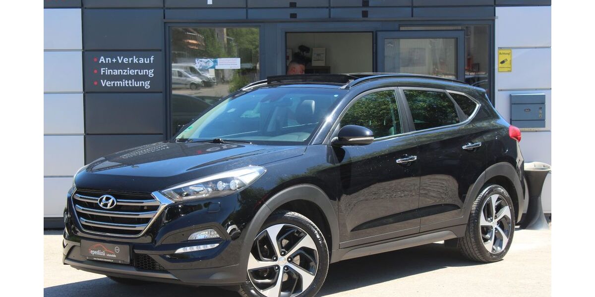 Hyundai TUCSON 103.000 km 12.499 &euro; Mötzingen 71159