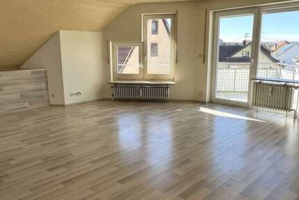Wohnung Gärtringen - 3 Zimmer, 90 m&sup2;, 279.000&euro; | Angebot:25268250