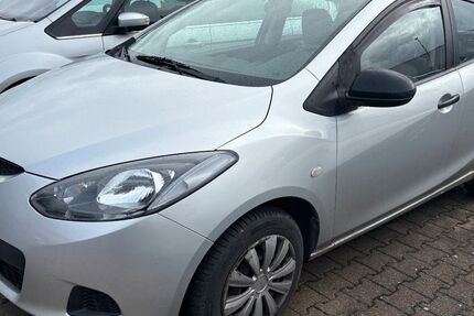 Mazda 2 214.705 km 590 &euro; Nufringen/Stuttgart 71154