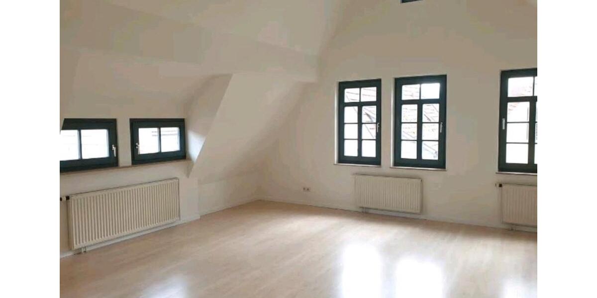 Dachgeschoßwohnung Rottenburg am Neckar - 2 Zimmer, 65 m&sup2;, 269.000&euro; | Angebot:27096426
