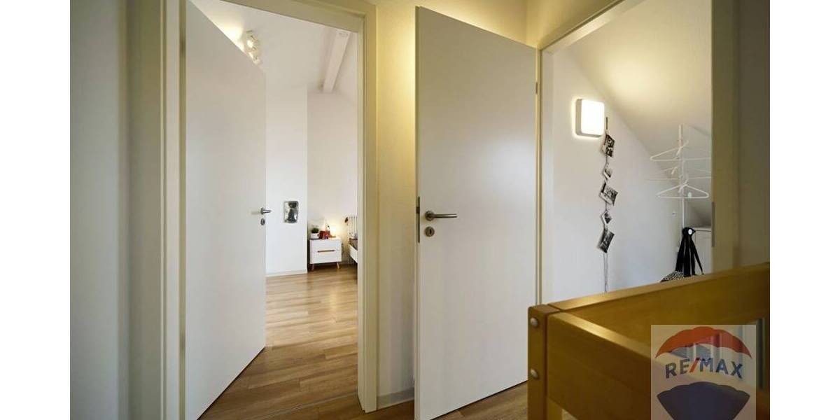 Doppelhaushälfte Altdorf - 7 Zimmer, 194 m&sup2;, 955.000&euro; | Angebot:26616667