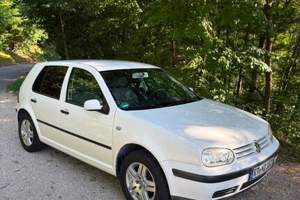 VW Golf 266.000 km 2.100 &euro; Bad urach 72574