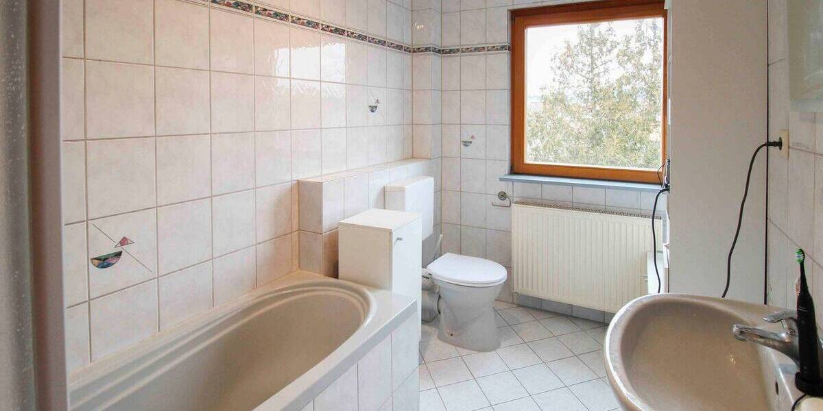 Einfamilienhaus Althengstett - 5 Zimmer, 126 m&sup2;, 595.000&euro; | Angebot:26017102