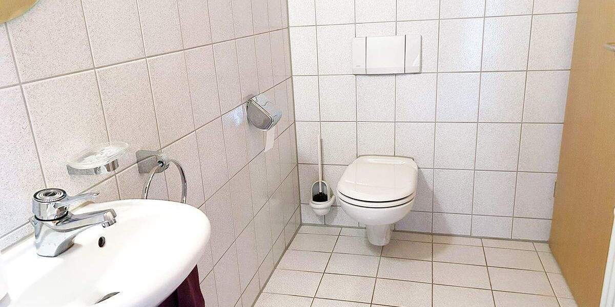 Mehrfamilienhaus, Wohnhaus Ehningen - 7 Zimmer, 217 m&sup2;, 780.000&euro; | Angebot:25735758