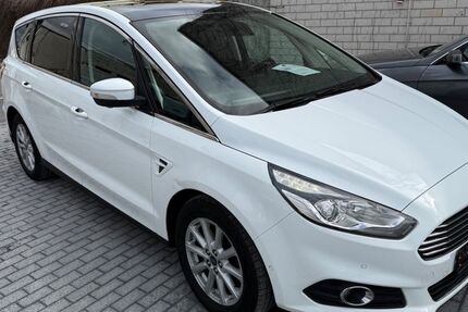 Ford S-Max 171.855 km 11.990 &euro; Magstadt 71106