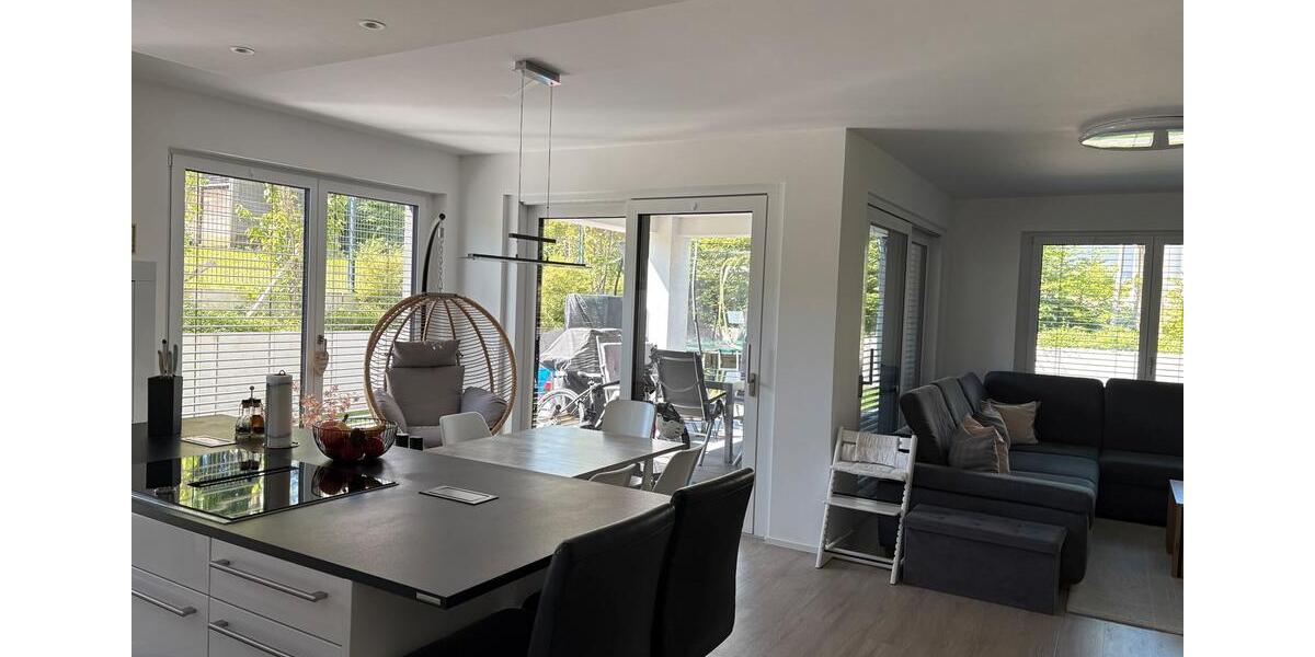Terrassenwohnung Pfullingen - 4 Zimmer, 121 m&sup2;, 620.000&euro; | Angebot:26957484