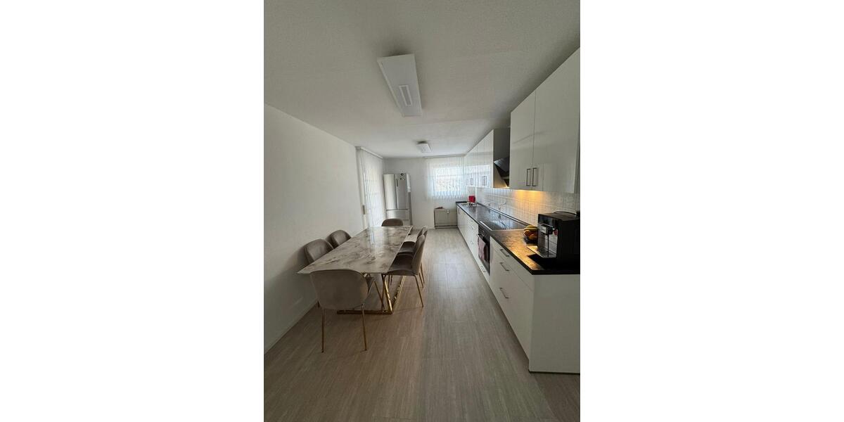 Etagenwohnung Ofterdingen - 4 Zimmer, 100 m&sup2;, 1.300&euro; | Angebot:25963170