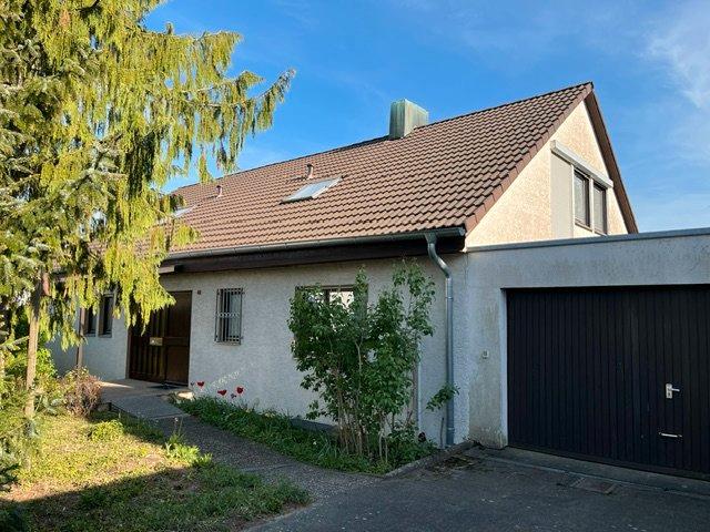 Einfamilienhaus Herrenberg - 3.5 Zimmer, 240 m&sup2;, 576.000&euro; | Angebot:27142349