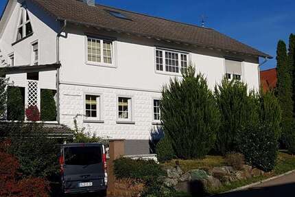 Haus Bisingen - 9 Zimmer, 308 m&sup2;, 649.000&euro; | Angebot:25430727