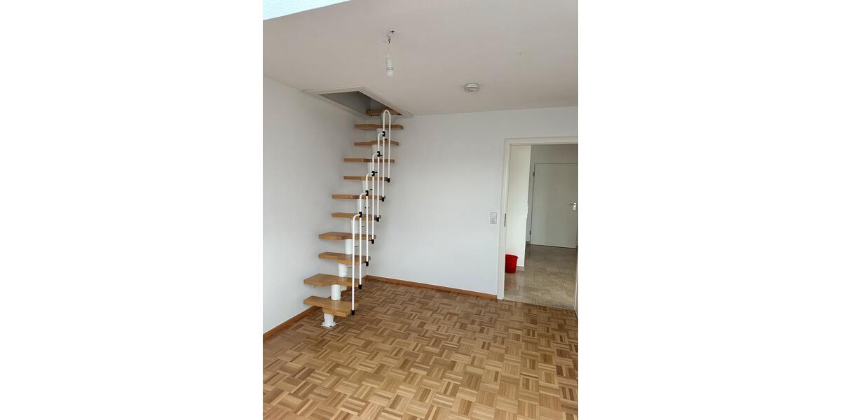 Dachgeschoßwohnung Renningen - 3.5 Zimmer, 75 m&sup2;, 375.000&euro; | Angebot:25644989