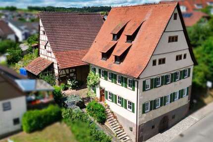 Haus Wildberg - 11 Zimmer, 330 m&sup2;, 699.000&euro; | Angebot:22145329