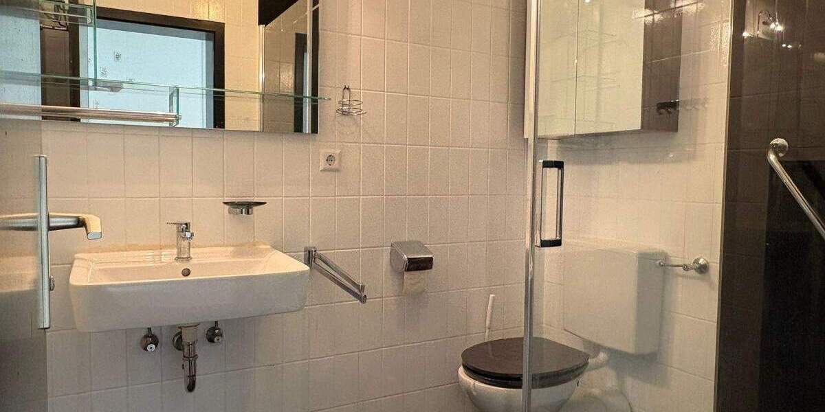 Mehrfamilienhaus, Wohnhaus Reutlingen Südstadt - 7 Zimmer, 549.000&euro; | Angebot:25708077