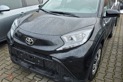 Toyota Aygo (X) 21.610 km 11.490 &euro; Pfullingen 72793
