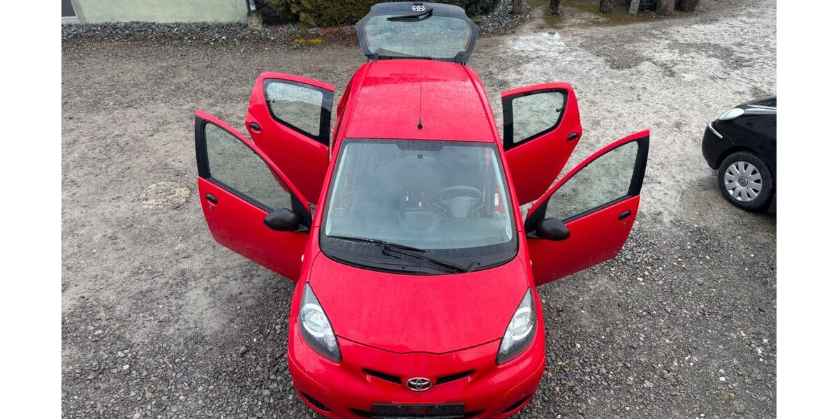 Toyota Aygo (X) 157.995 km 2.790 &euro; Böblingen 71032