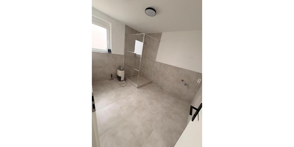 Etagenwohnung Bisingen - 4 Zimmer, 100 m&sup2;, 1.200&euro; | Angebot:25959859