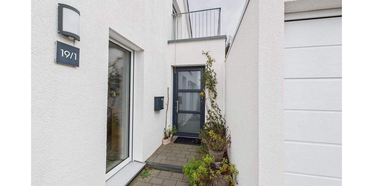 Doppelhaushälfte Ostelsheim - 5 Zimmer, 172 m&sup2;, 697.000&euro; | Angebot:25686346