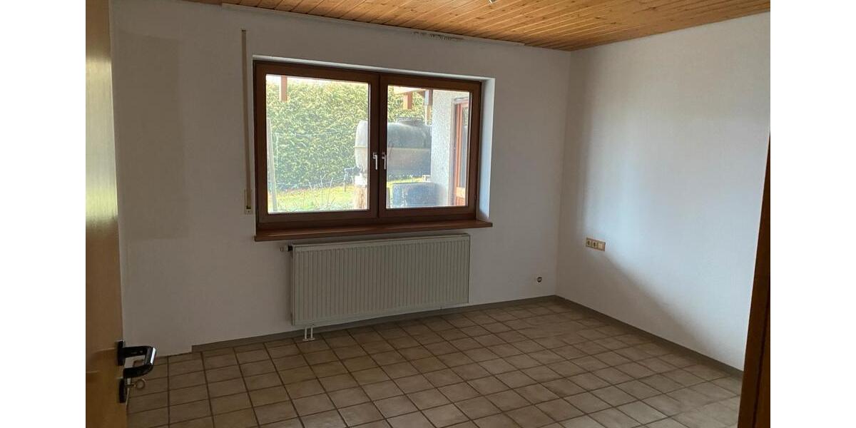 Erdgeschoßwohnung Ebhausen - 1.5 Zimmer, 70 m&sup2;, 1.100&euro; | Angebot:24733541