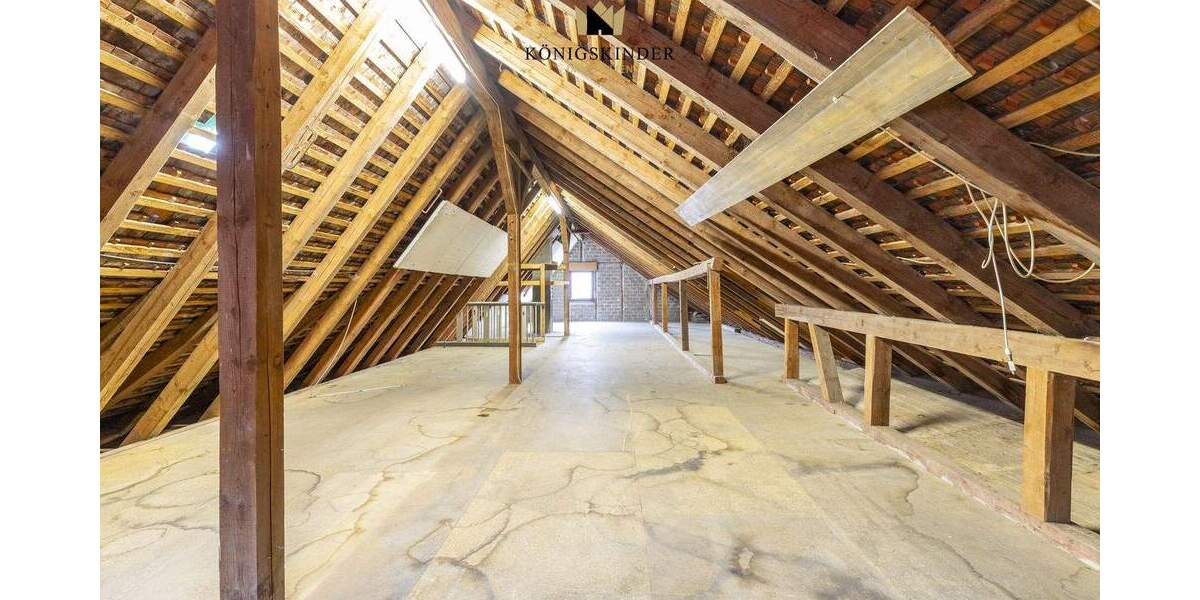 Mehrfamilienhaus, Wohnhaus Erkenbrechtsweiler - 9 Zimmer, 182 m&sup2;, 445.000&euro; | Angebot:25772704