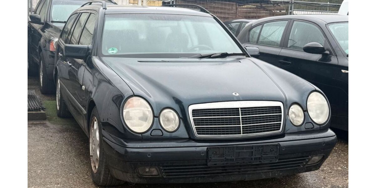 Mercedes-Benz E 240 140.000 km 2.980 &euro; Reutlingen 72766