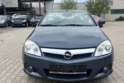 Opel Tigra 112.000 km 2.450 &euro; Holzgerlingen 71088