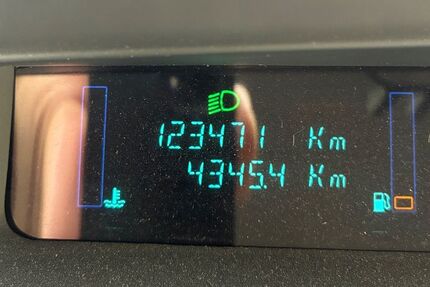 Renault Scenic 123.500 km 2.300 &euro; Tübingen 72070
