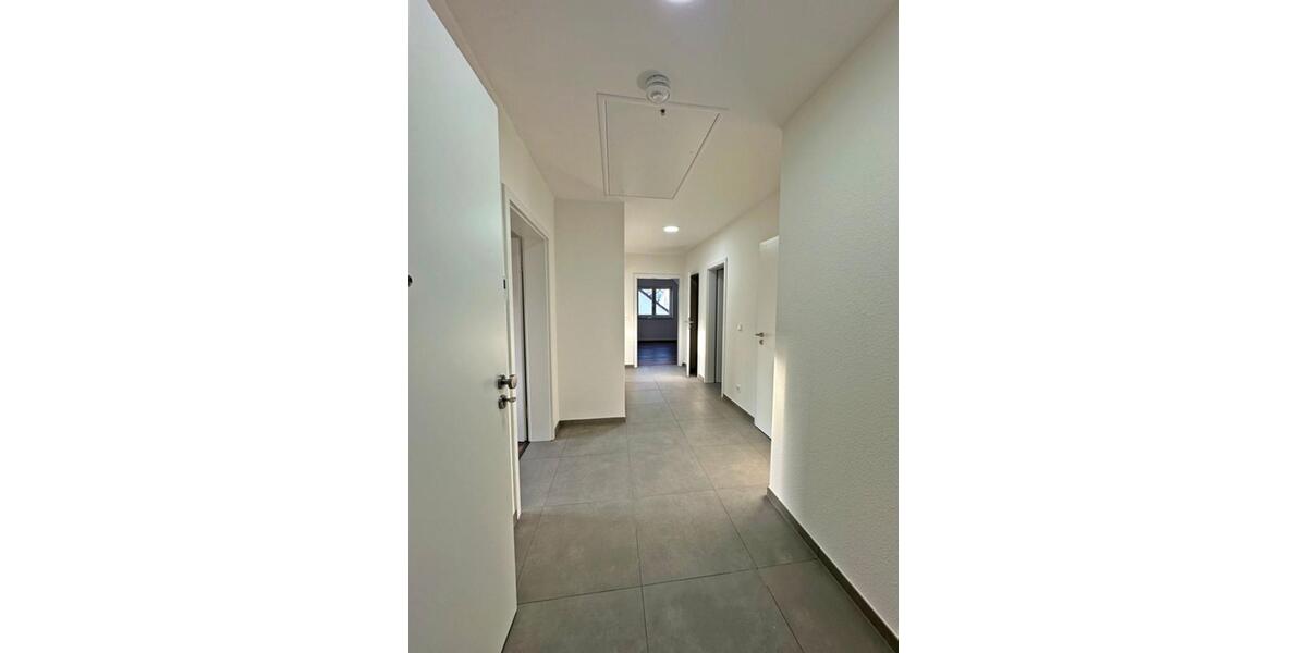 Dachgeschoßwohnung Gäufelden - 3 Zimmer, 79 m&sup2;, 1.190&euro; | Angebot:25857980