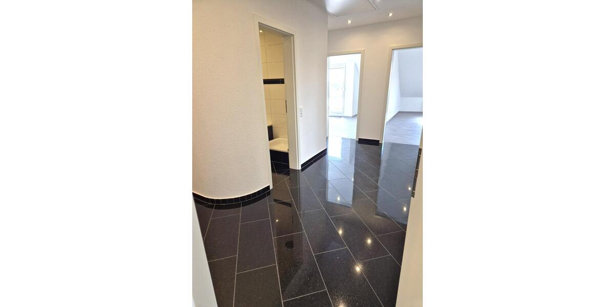 Dachgeschoßwohnung Erkenbrechtsweiler - 3 Zimmer, 94 m&sup2;, 269.000&euro; | Angebot:25202143