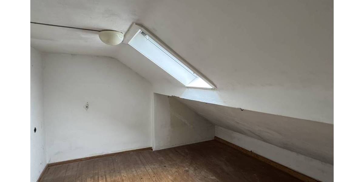 Reihenmittelhaus Stuttgart / Degerloch Hoffeld - 6 Zimmer, 135 m&sup2;, 650.000&euro; | Angebot:26596457