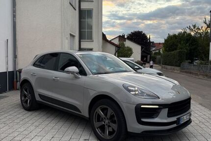 Porsche Macan 65.478 km 61.900 &euro; Stuttgart 70178