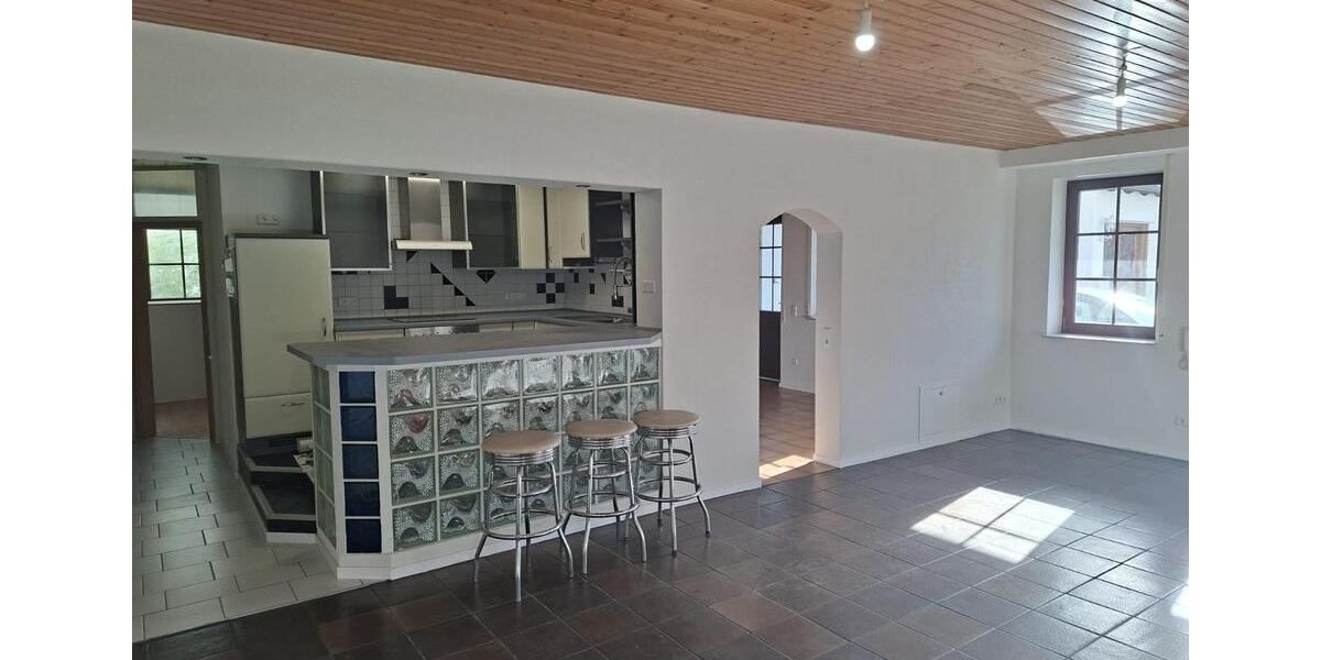 Erdgeschoßwohnung Rottenburg am Neckar - 4 Zimmer, 110 m&sup2;, 320.000&euro; | Angebot:25638115