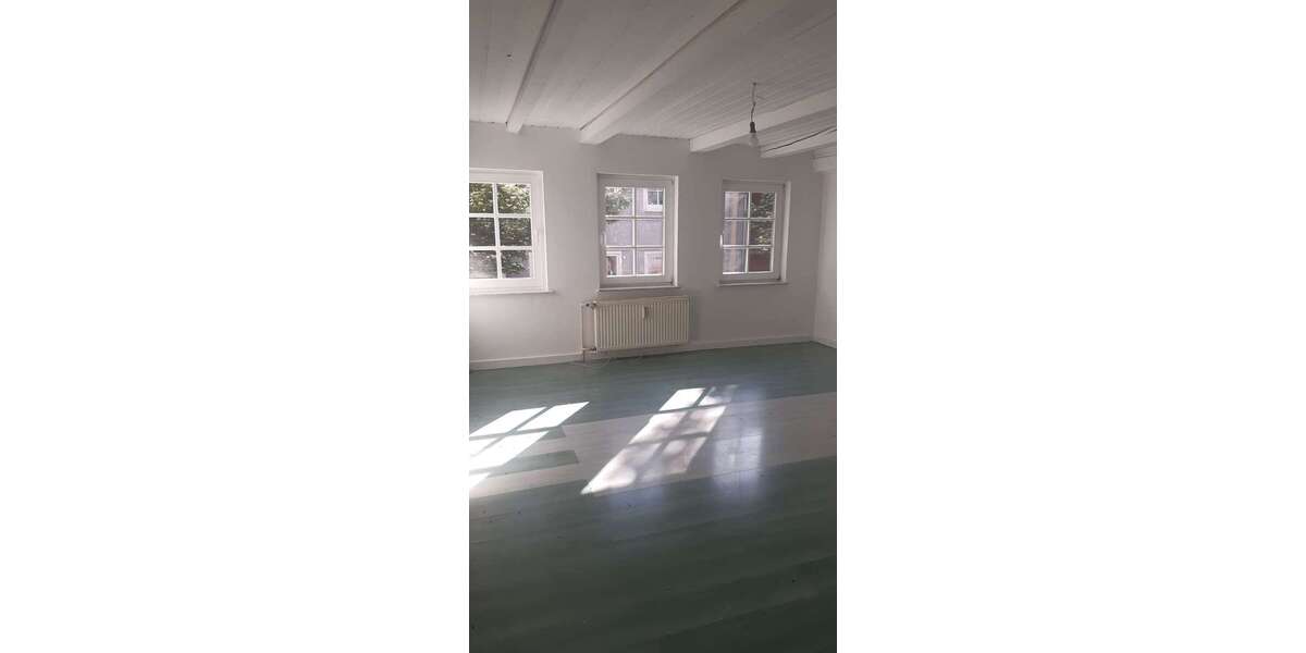 Etagenwohnung Reutlingen - 2 Zimmer, 38 m&sup2;, 685&euro; | Angebot:26979760