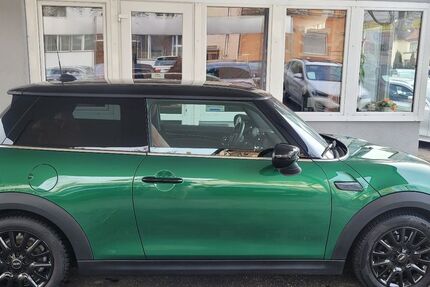 Mini Cooper 45.500 km 22.490 &euro; Stuttgart 70469