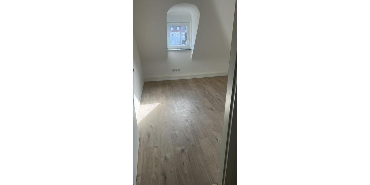 Etagenwohnung Reutlingen Reutlingen (Kernstadt) - 1 Zimmer, 14 m&sup2;, 575&euro; | Angebot:26123217