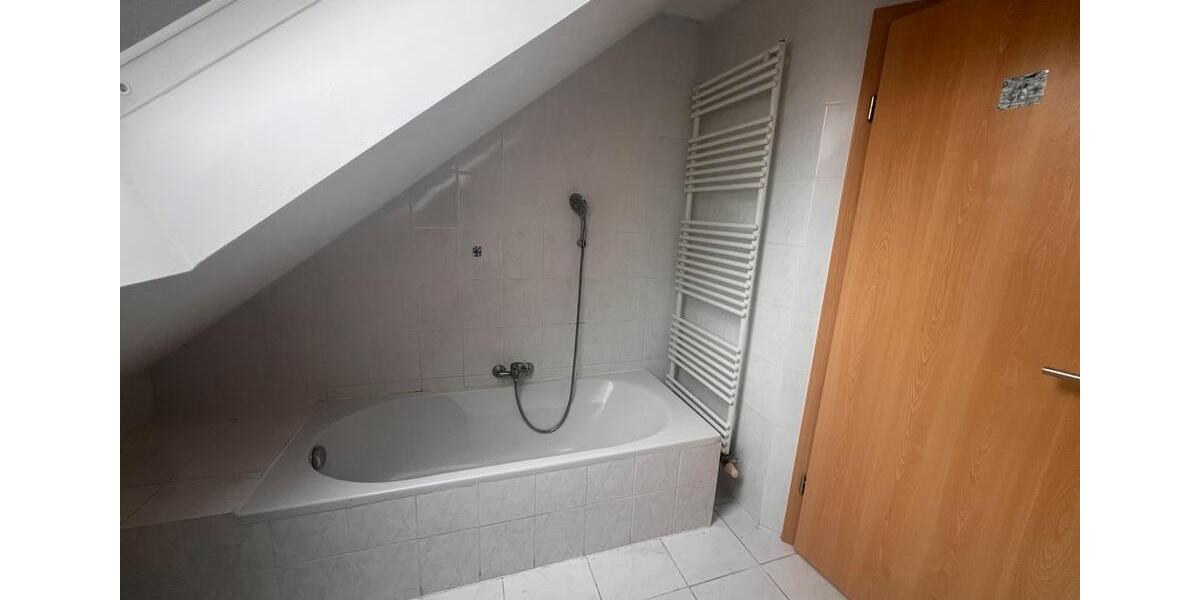 Einfamilienhaus Nagold - 7 Zimmer, 190 m&sup2;, 655.000&euro; | Angebot:25926663