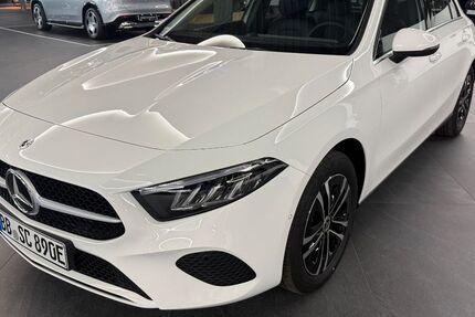 Mercedes-Benz A 250 9.000 km 36.200 &euro; Böblingen 71034