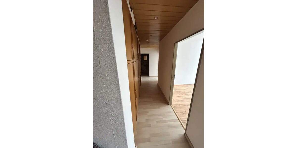 Etagenwohnung Herrenberg - 4 Zimmer, 96 m&sup2;, 330.000&euro; | Angebot:25712558