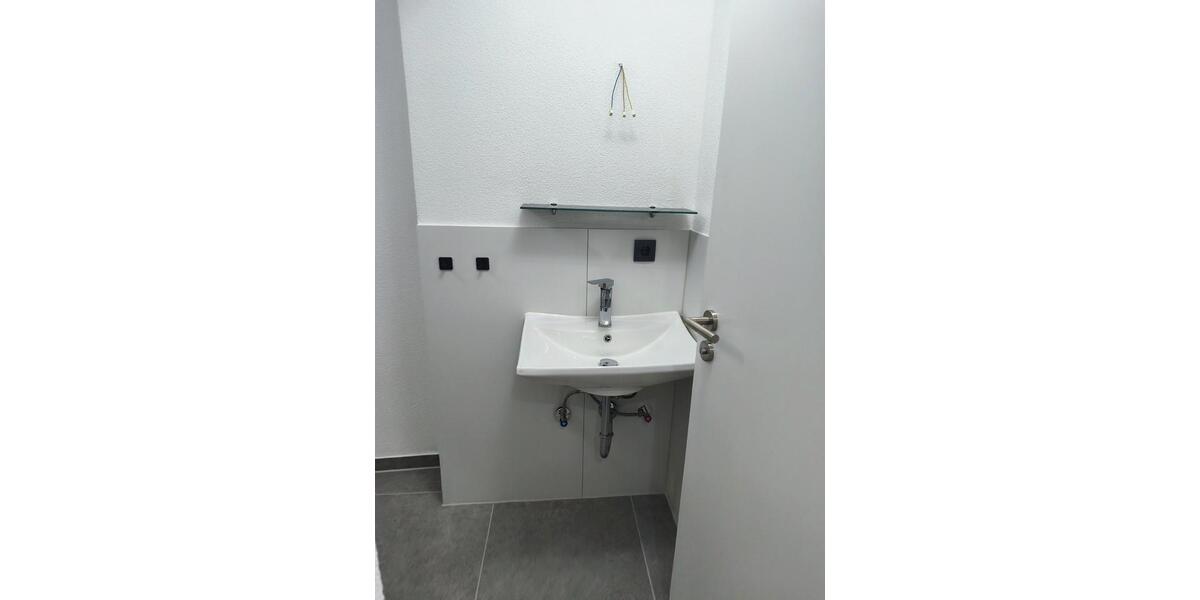 Erdgeschoßwohnung Eningen unter Achalm - 1 Zimmer, 60 m&sup2;, 700&euro; | Angebot:25966480