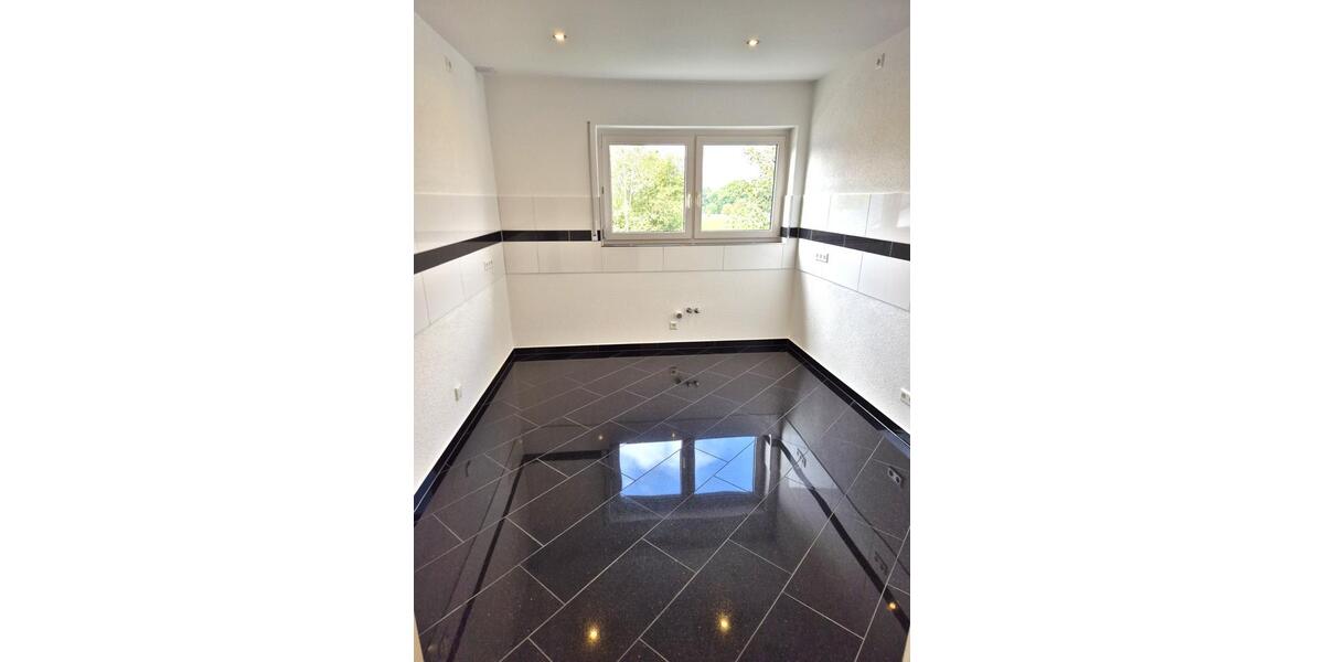 Dachgeschoßwohnung Erkenbrechtsweiler - 3 Zimmer, 94 m&sup2;, 269.000&euro; | Angebot:25202143