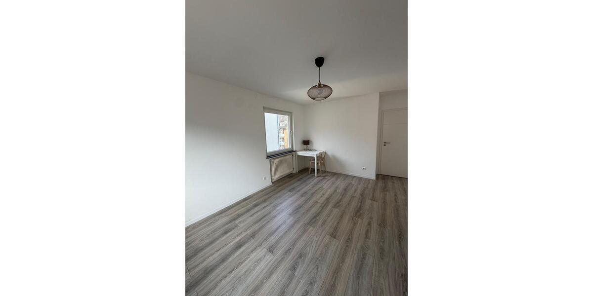 Etagenwohnung Stuttgart Stuttgart-Süd - 1 Zimmer, 15 m&sup2;, 450&euro; | Angebot:26030763