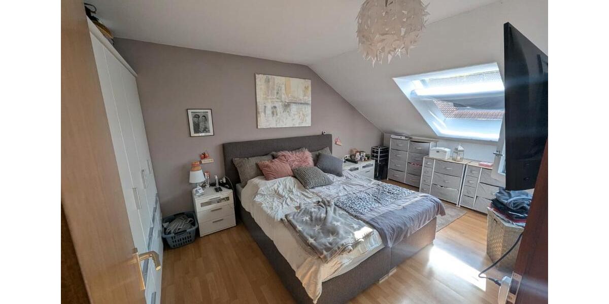 Dachgeschoßwohnung Böblingen Dagersheim - 2.5 Zimmer, 67 m&sup2;, 289.000&euro; | Angebot:27446821