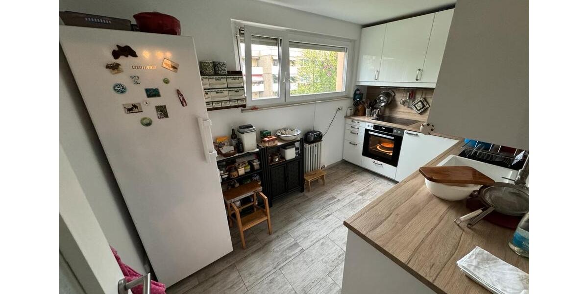 Etagenwohnung Sindelfingen Sindelfingen (Stadt) - 4 Zimmer, 90 m&sup2;, 1.350&euro; | Angebot:25307183